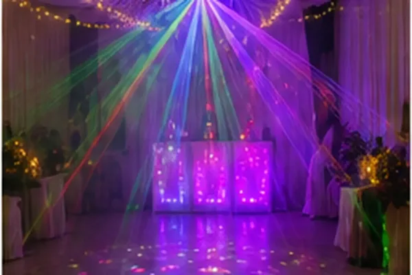 Algam Spectrum 400 RGB laserlicht in gebruik, bruiloft