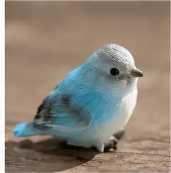 Vogeltje, steen, detail