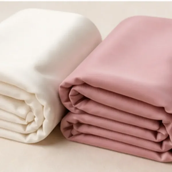 Decoratief doek (roze of wit), de twee kleuren opgevouwen