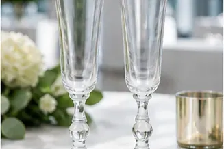 Klassiek champagneglas in gebruik, bedrijfsevenement