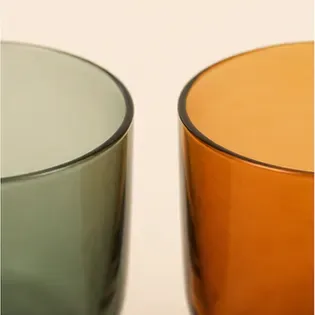 Waterglas rookgroen/amber, de rand