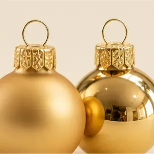 Kerstbal, goud (mat of glanzend), het gouden kapje