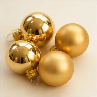 Kerstbal, goud (mat of glanzend), de twee uitvoeringen