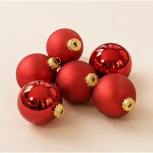 Kerstbal, rood (mat of glanzend), de twee uitvoeringen