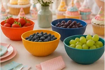 Ribbel kinderkom (4 kleuren) in gebruik, feest