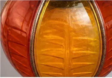 Luchtballon op zonne-energie, het glas van dichtbij