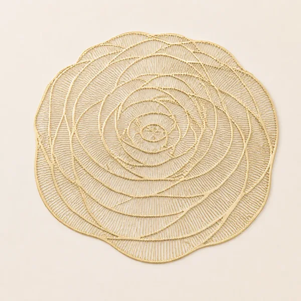 Placemat gouden roos, de placemat in roosvorm