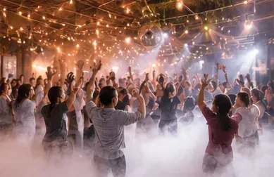 Rookmachine BeamZ S1200 MKII in gebruik, feest