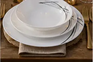 Arcopal zwart (3-delig) in gebruik, diner