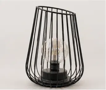 Tafellamp, zwarte draadkooi, de lamp