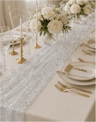 Tafelloper chiffon (goud of zilver) in gebruik, bruiloft