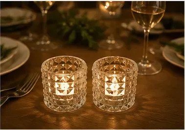 Theelichthouders, geslepen glas (set van 2) in gebruik, diner